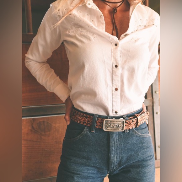 Get ready to Rodeo! Wrangler women’s premium jeans - Picture 2 of 7